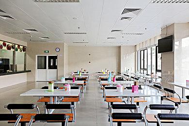 《星球大战：亡命之徒》新截图：画面绝美 对战激烈